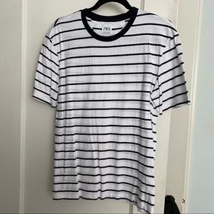 ❌ S O L D ❌ Zara Striped Tee
